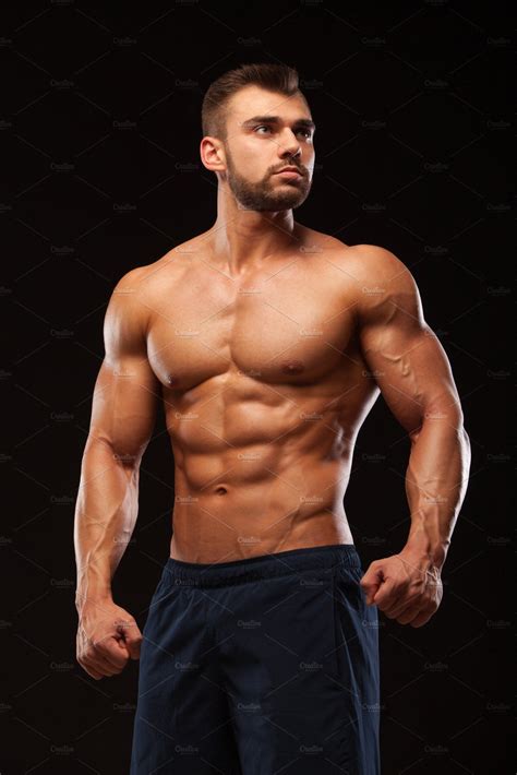 50,972 Muscle Man Stock Photos & High